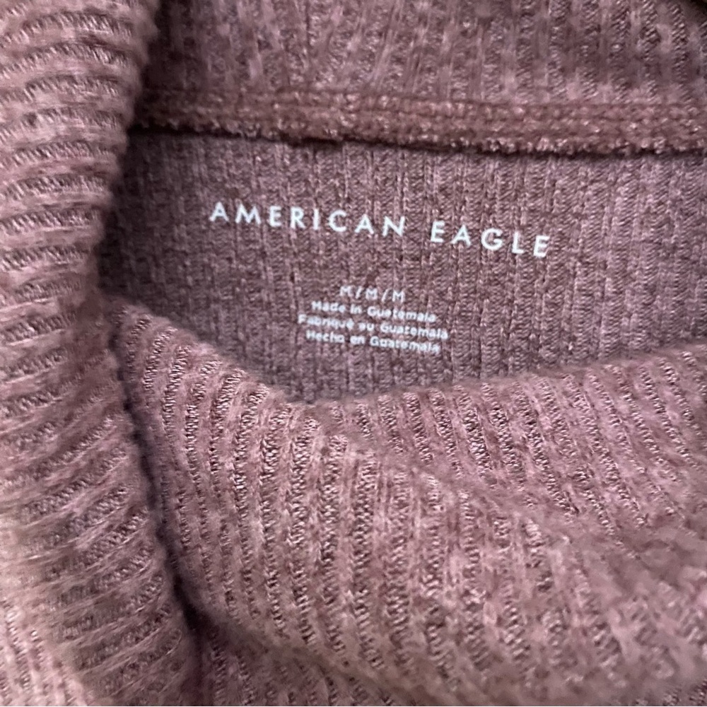 American Eagle cozy turtleneck medium red pink purple burgundy super‎ soft - Picture 2 of 7